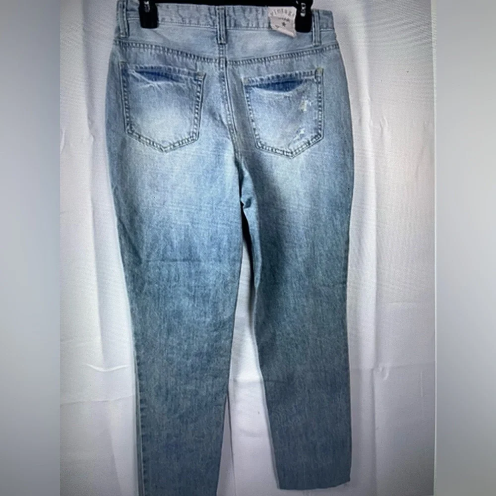 Vanilla Star Womens Vintage High Rise Distressed The Girlfriend Jeans Sz 7 NWT
